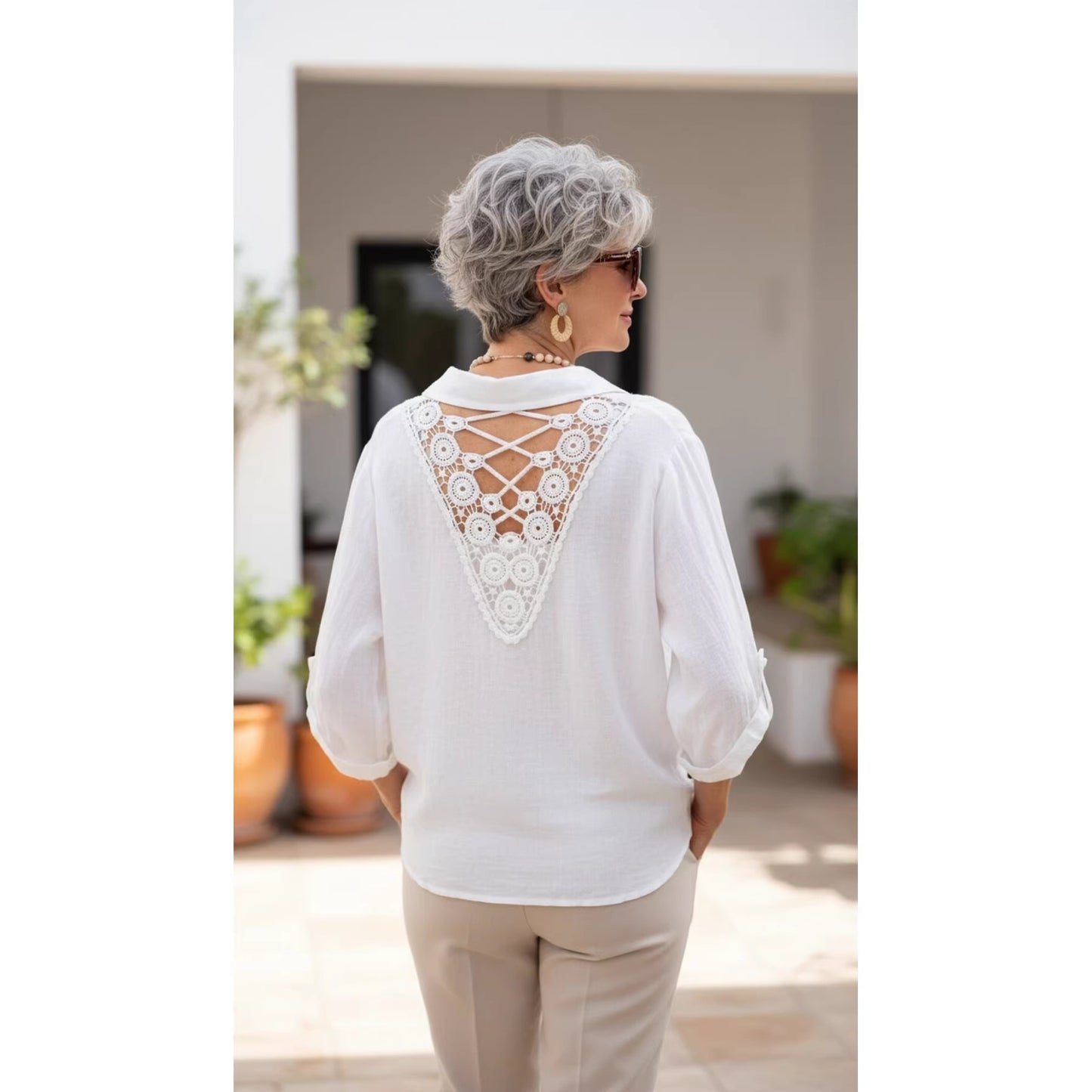 🌸Spring Sale 50% OFF👕Women's Embroidered Floral Retro Shirt